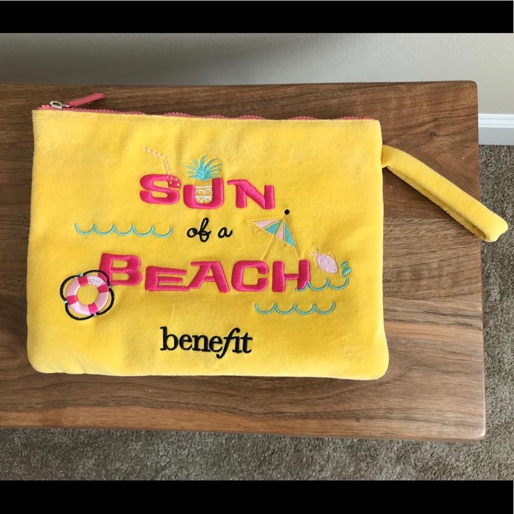 Benefit Cosmetics velour-like wet bag